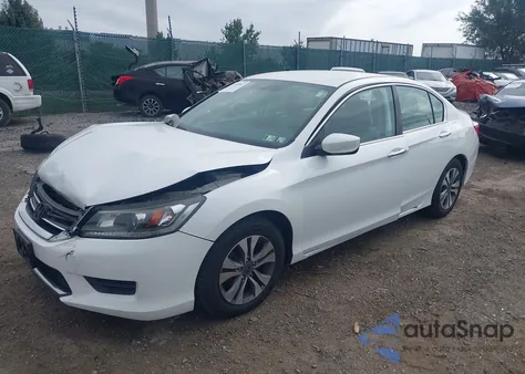 2015 Honda Accord Lx z USA, uszkodzony, nr VIN 1HGCR2F35FA225597